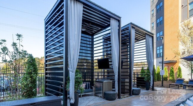 Building Photo - 4312 Yancey Rd