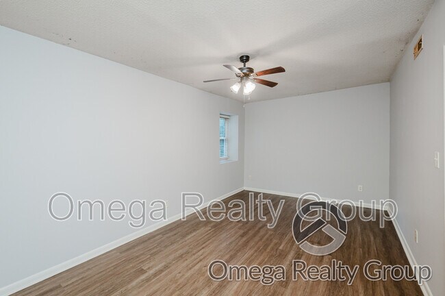 Building Photo - 1932 2nd St NE