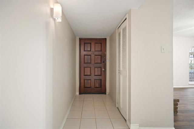 Building Photo - 3817 Yosemite Dr