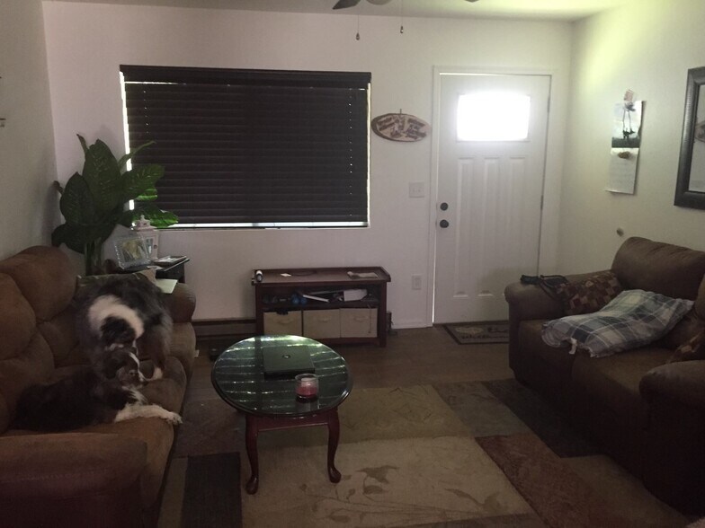 Building Photo - 134 N Willow St