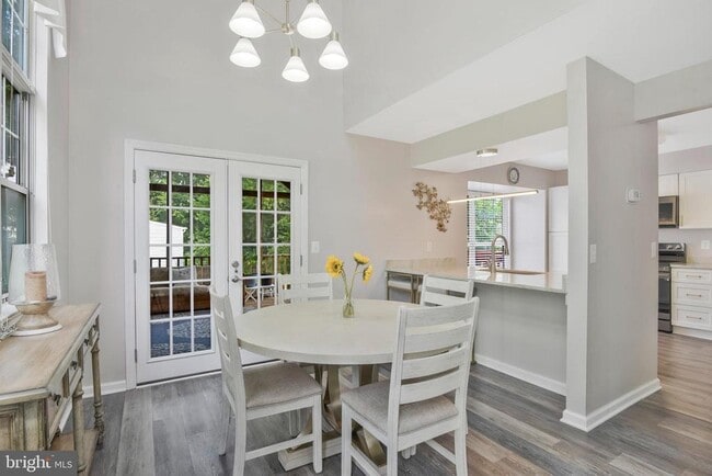 Building Photo - 1 Bentmoor Ct