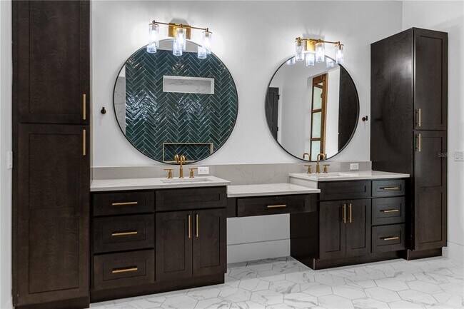 Building Photo - 1814 Barker Dr