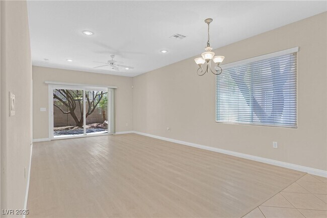 Building Photo - 2407 Jada Dr