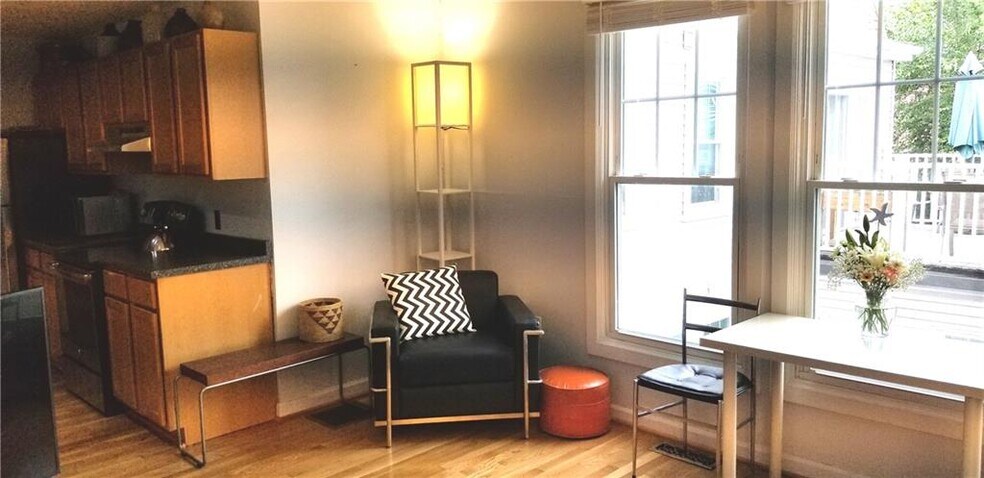 Building Photo - 8 Slocum St