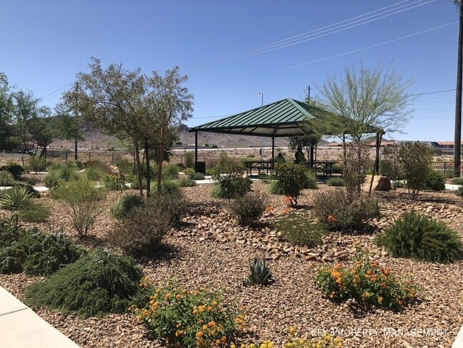 Building Photo - 2324 Mundare-