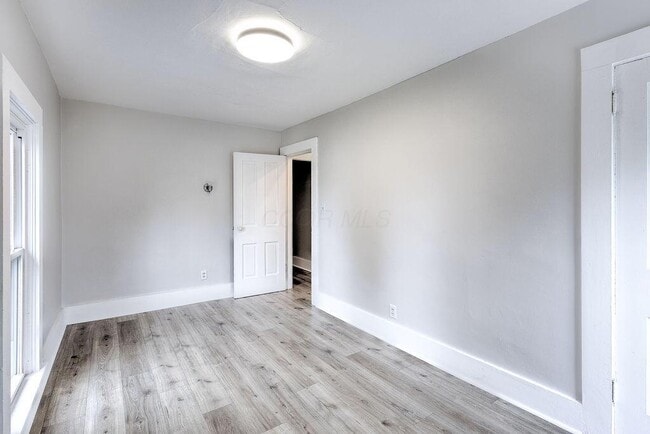 Building Photo - 291 S Main St