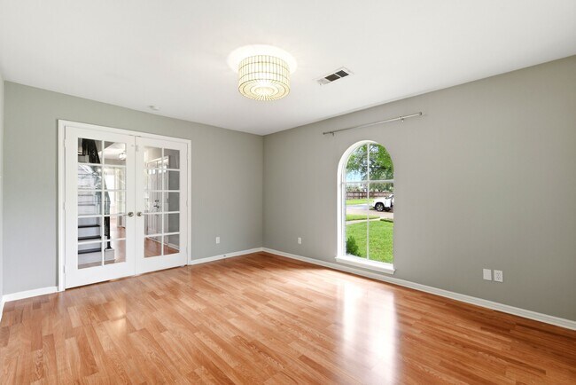 Building Photo - 7902 Lichen Ln
