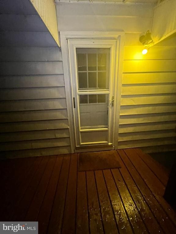 Primary Photo - 441 Larchmont Dr