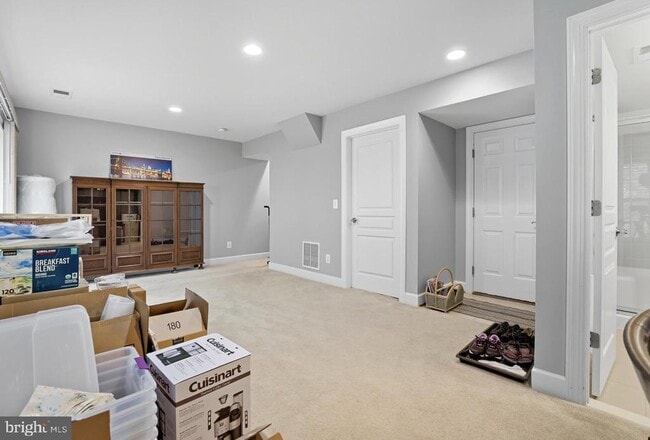 Building Photo - 20218 Center Brook Square