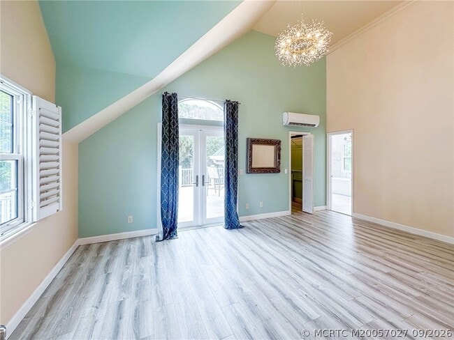 Building Photo - 521 SW Marion Ct