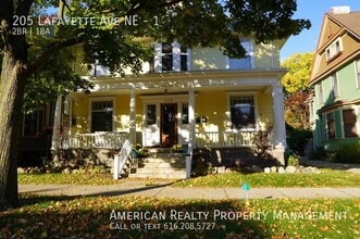 Building Photo - 205 Lafayette Ave NE