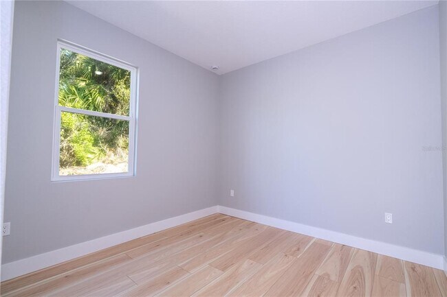 Building Photo - 70 McDill Dr