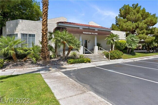 Building Photo - 2 Bed 2 Bath Green Valley Downstairs Condo