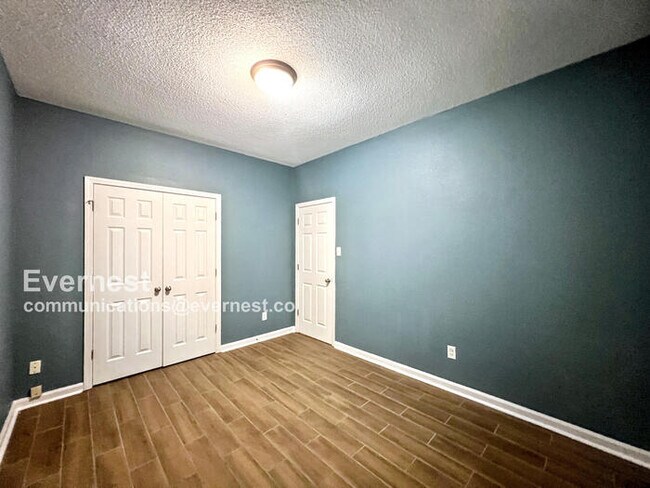 Building Photo - 4866 Water Brook Cir