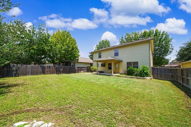Building Photo - Spacious Cibolo Home Near Steele High School - Realtor Commission: $500