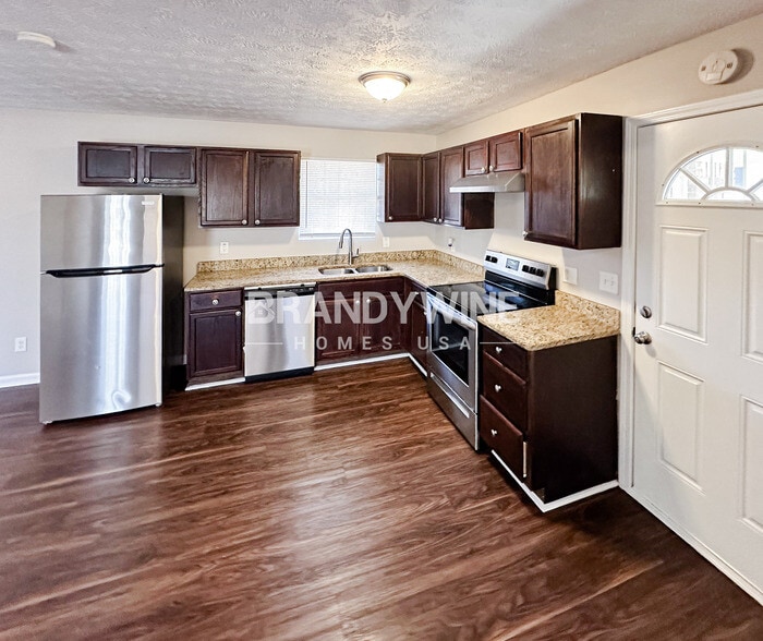 Building Photo - 2164 Camp Ground Rd SW