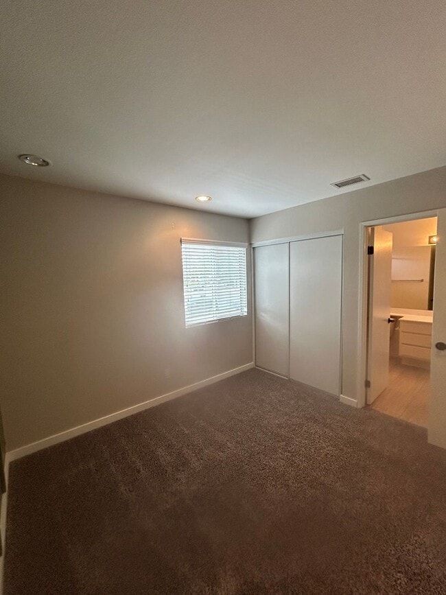 Building Photo - Remodeled Home for Rent in Corona – Sunroo...