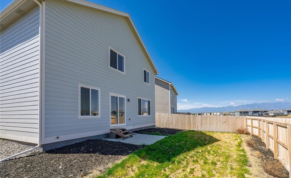 Building Photo - 10274 Luneth Dr