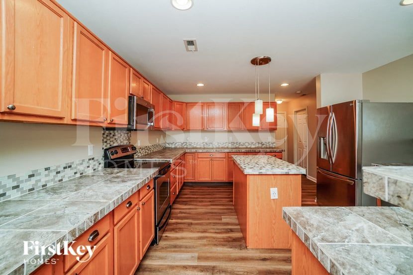 Building Photo - 595 Professional Parkway