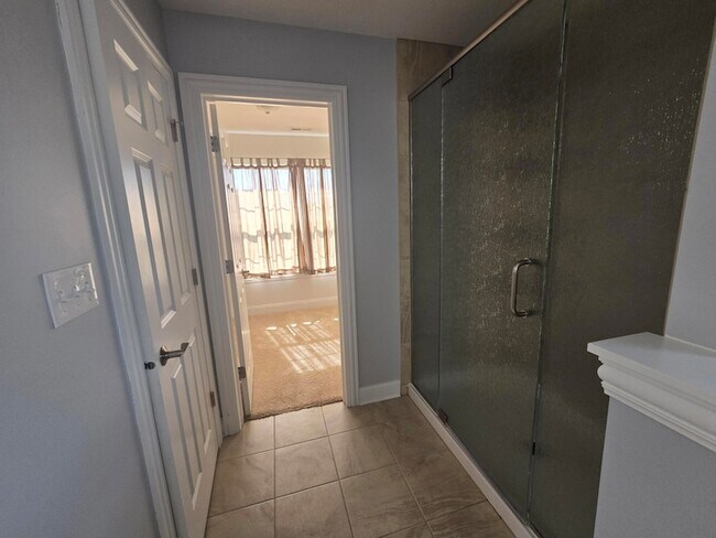 Building Photo - 10091 Pearwood Dr