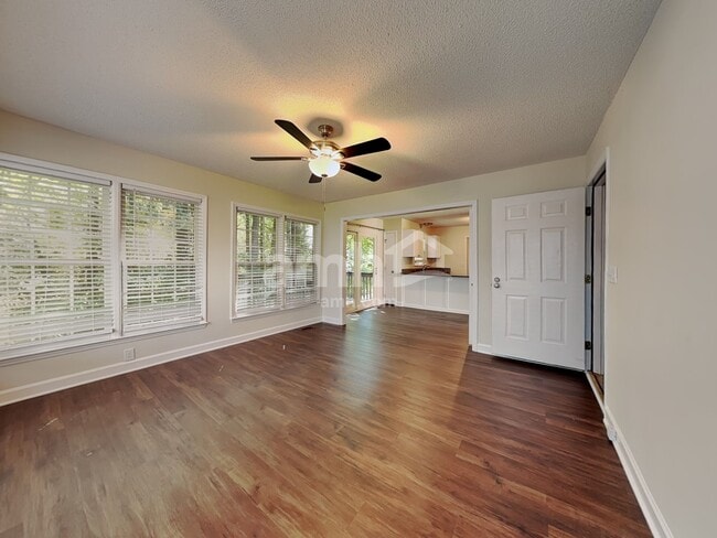 Building Photo - 6012 Eaglesfield Dr