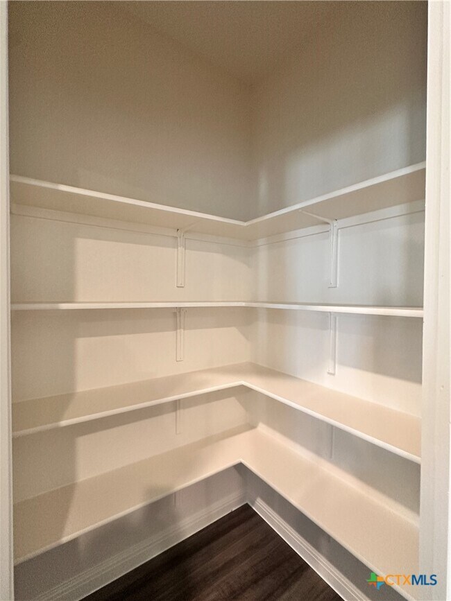 Building Photo - 124 Parrigin Cv