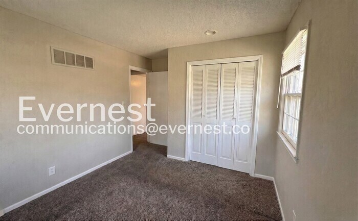 Building Photo - 13002 Crystal Ave