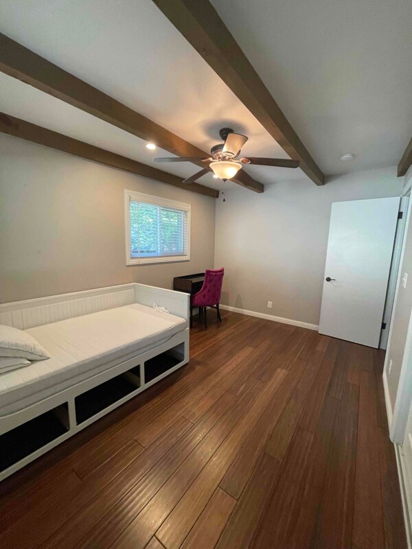 Building Photo - 286 La Casita Dr