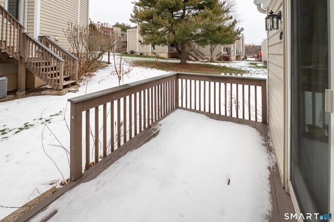 Building Photo - 42 Monticello Dr