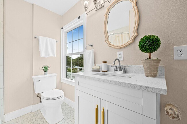 Building Photo - 106 OSE Rentals LLC