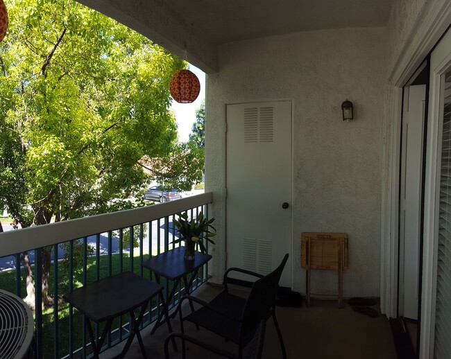 Building Photo - Charming 2nd Floor Condo in Rancho Bernard...