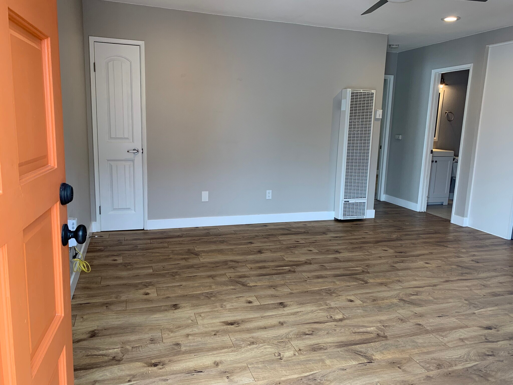 Living room from front door. - 3673 Cherokee Ave
