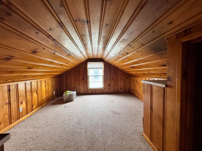 Building Photo - 790 Allendale Dr