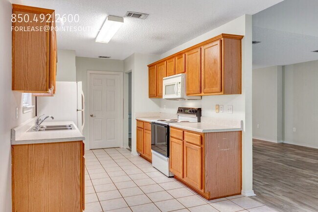 Building Photo - 917 Claeven Cir