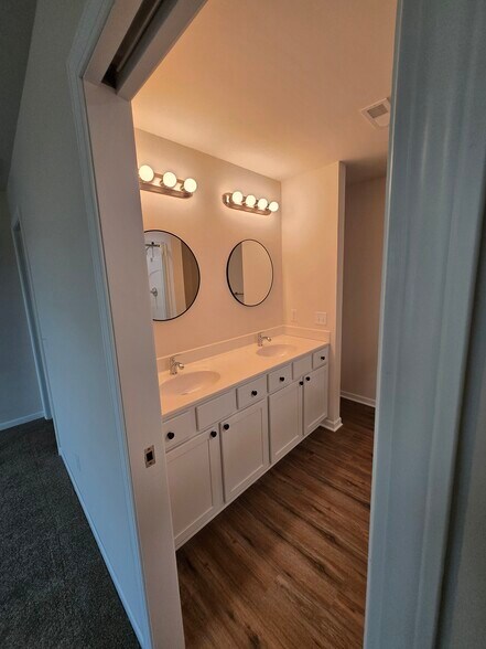 Primary Bathroom - 4426 Squaw Valley Dr