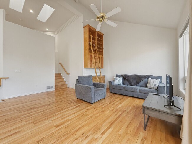 Building Photo - 4324 Clay Commons Ct