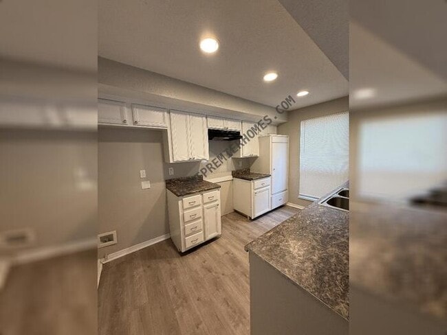 Building Photo - 12421 Acadia Ct