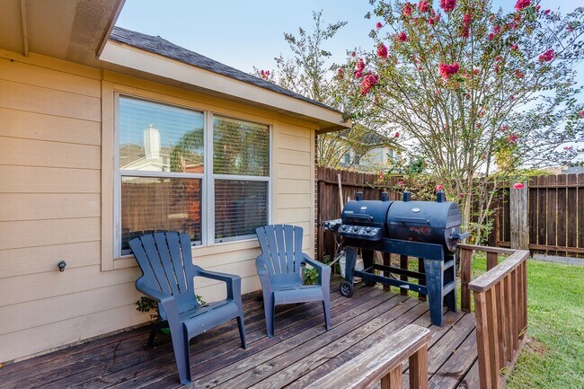 Building Photo - 24718 Cobble Canyon Ln