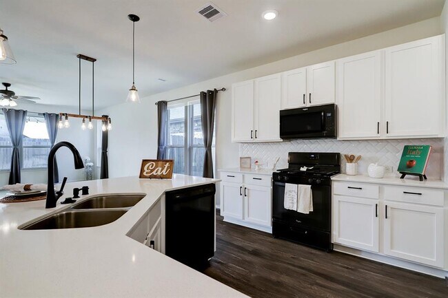 Building Photo - 1702 Claire Creek Ct