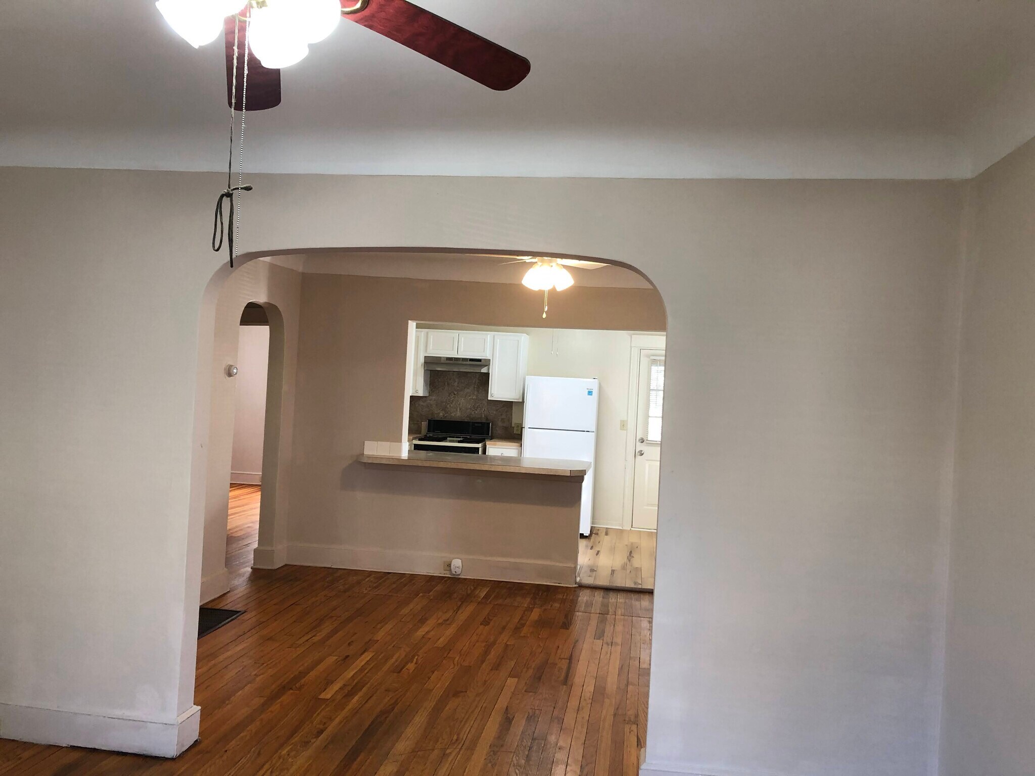 Building Photo - 48 Dennison Ave