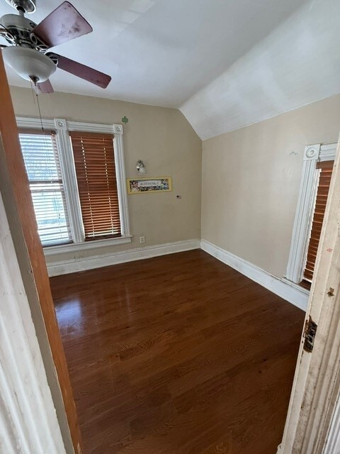 Building Photo - 116 Allen St