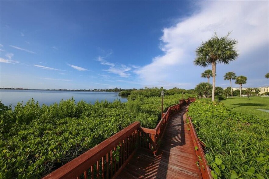 Building Photo - 1634 Stickney Point Rd