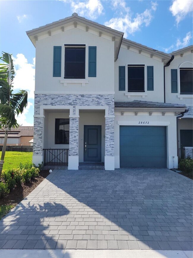 Building Photo - 28672 SW 134th Ct