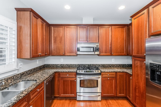 Building Photo - 87 Heron Lane