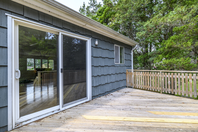 Building Photo - 10 Stanwick Pl
