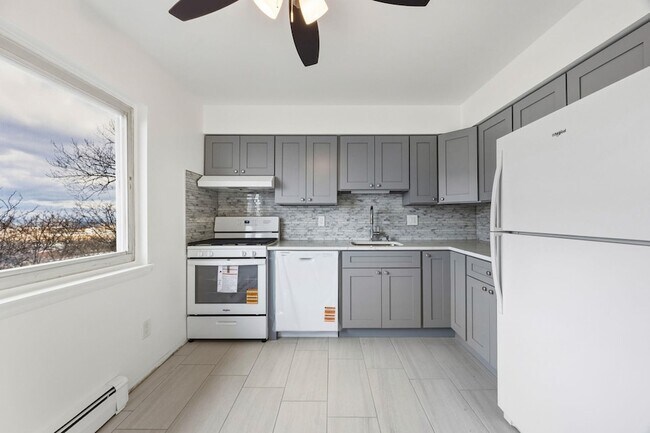 Building Photo - 1474 68th St