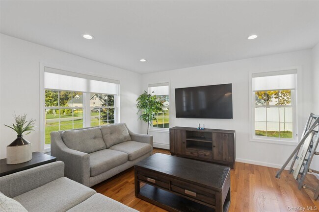 Building Photo - 16 Mastro Ct