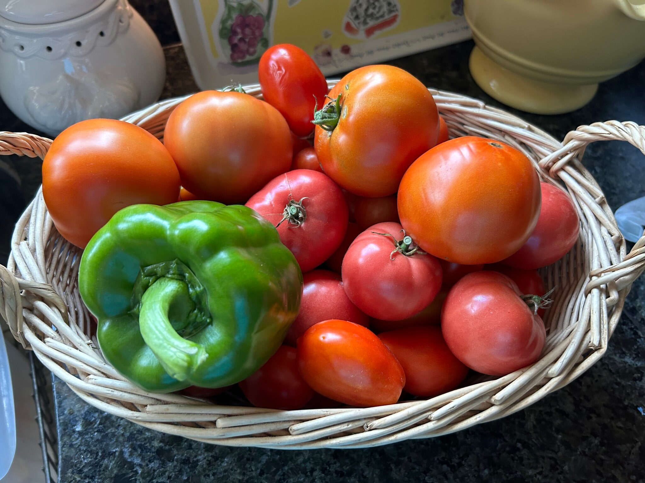 Building Photo - 220 W Harris Ave