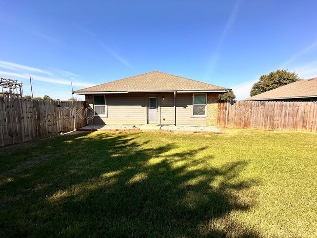 Building Photo - 4122 Bonaparte Blvd