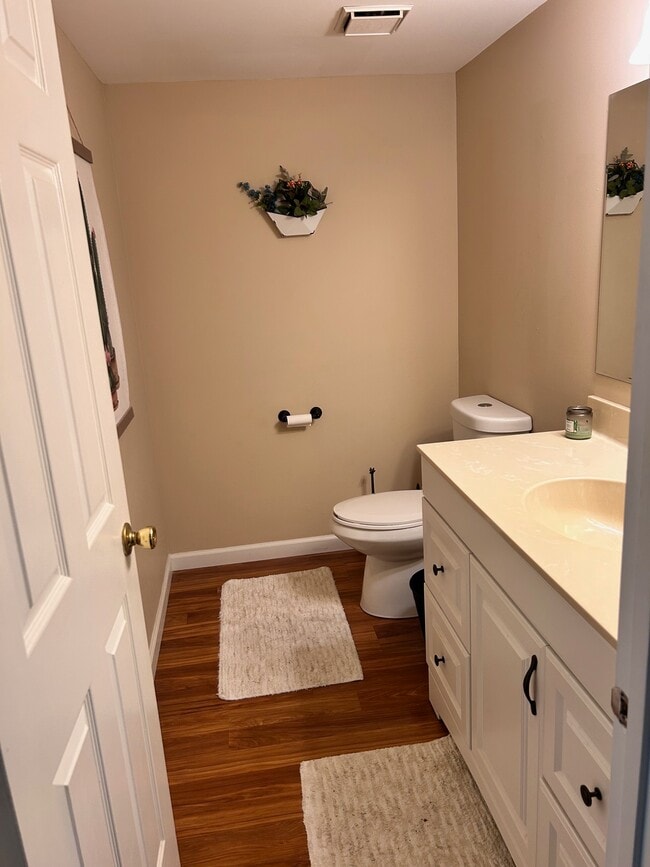 Building Photo - 276 Stone Ridge Dr